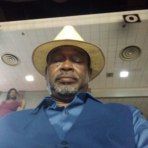 Meet your Posher, Melvin